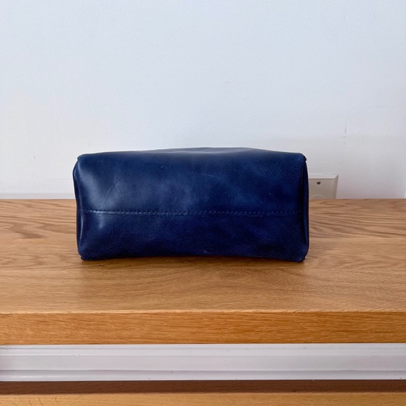 Portland Leather Modified Triangle Bag Cowboy Blue and Bifold Wallet - Picture 7 of 15